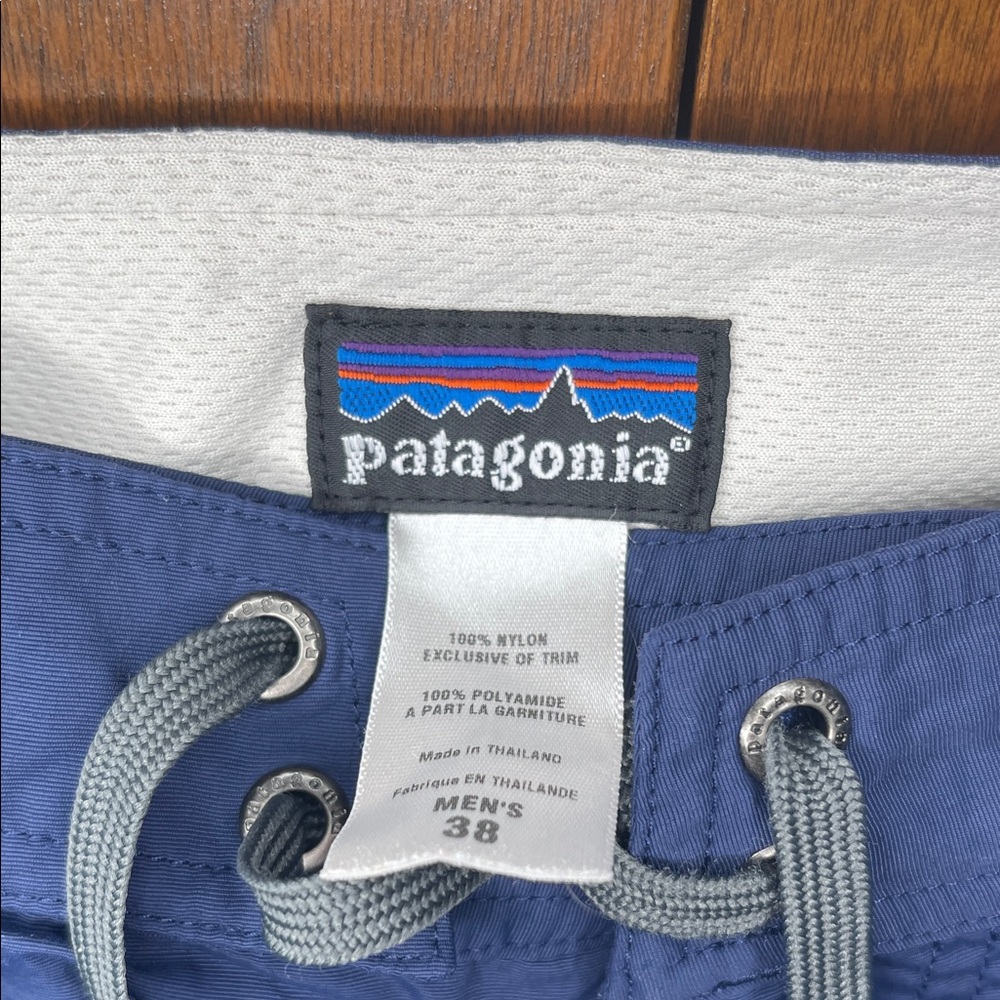 Patagonia Size 38 Navy Swim Shorts with Drawstring - Picture 2 of 5
